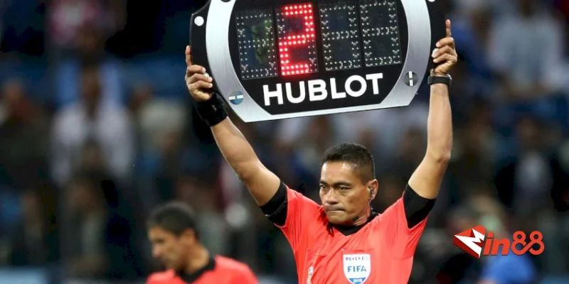 Luật Bù Giờ Trong Bóng Đá Và Cách Tính Thời Gian Chính Xác